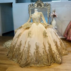 Szampan lśniąca sukienka Quinceanera Suknia balowa z długim rękawem Złota koronkowa aplikacja Kościa Tull Sweet 16 vestidos de 15 anos