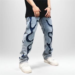 Korean Summer Stilvolle Luxus-Herren-Klassiker Jeans mit Bärendruck Stretch Hip-Hop Casual Cowboy Streatwear Freunden Jeans 240520