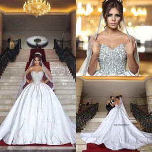 Bling Dubai Arabic Princess Dresses Beads Sequins Sweetheart Backless Country Wedding Dress With Matching Veils Bridal Gowns 0521