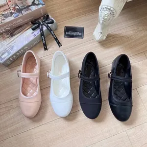 designer Cloth Ballet flat shoes strap sandal loafers womens flat Dress shoes Luxury Office shoe half slippers cap toe trainers Patent Black white Pink 35-40 2024 new