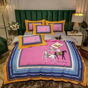 Europäischer Stil dreiteiliger Set Digital bedrucktes Bettwäschebettblätter und Bettwäsche 240521