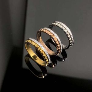 Bulgarijewellery hängen shilongs ny diamantuppsättning roterande ring 925 silver pläterad 18k trendig par ring