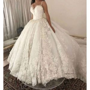 Modest Sweetheart Princess Dresses Spaghetti Puffy Skirt Full Lace Applique Church Castle Civil Dubai Arabic Wedding Gown 0521