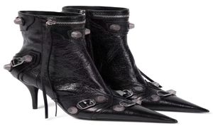 Ny svart spetsig highheeled boots metall spänne dekoration kvinnor039s skor motorcykel tofs läder zip skor lyxdesigner6811489