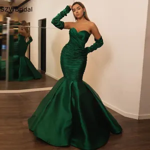 Festklänningar Ankomst Satin Green Dubai Arabic Evening Dress 2024 med Shoulder Mermaid Women Night Avondjurken