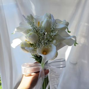 結婚式のブーケ人工ヤラ・リリー・ハンド・ブーケ・ブライダル・ホールディング花のための結婚式の花