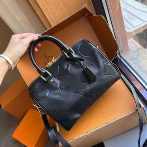 Designer louisvuiotton väska louiseities väskor louisehandbag totes väska mode kvinnor mjuk läder crossbody axel väskor ladys reser lyx mini tote gåva 186