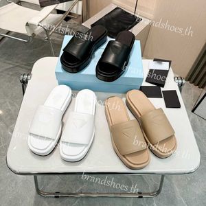 Frauen Slandals Dreieck Standard Sandale dicke Bottom Slipper Leder Flachheelschuhe weiß schwarz braun im Freien Slipper