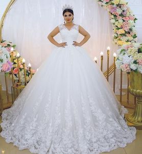 Классические рукавочные платья с длинным мячом свадебные платья кружев