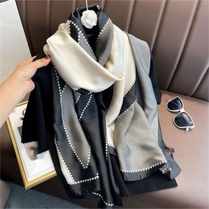 Modedesigner Silk Scarf For Women Luxury Scarf Classic Spring 180*90 Silk Scarves Soft High Quality Lady Shawl 17 Style PP