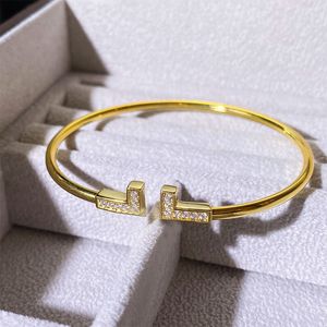 Pulseiras de designer de luxo aberta leopard tversion letra clássica letra de pulseiras de moda quadrada diamantes de alta qualidade pulseiras finas jóias de presente