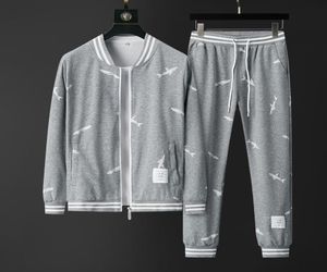 2020 varumärke Autumn Mens Set Pants Clothing Sweatsuit Cardigan Fashion Clothes Hoodies Trousers Sportswear Tracksuits Long Sleeve X6347444