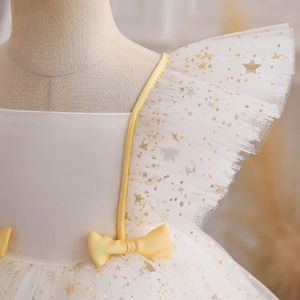 Nya sommarfestklänningar för babyflickor 1: a födelsedagsdop Vit klänning Spädbarns paljetter Ruffles Tulle Tutu Princess Dress