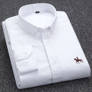 Plus-Size-Herrenbekleidung Designer Herren lässige Hemden Baumwolle Langarm Shirt Frühling Sommer Herbst Stickmuster Kleidung 38-46 8E4