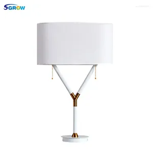 Lampade da tavolo Spow Branch Fabric Lampshade Lampshade Designer Creative Designer Metal per camera da letto Studio soggiorno Studio Luci moderne