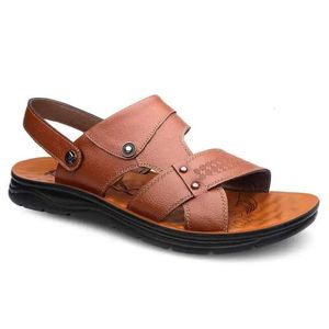Кожаные пляжные сандалии сандалии мода повседневная обувь для мужчин летние тапочки мужская прогулка на открытом воздухе SN 451