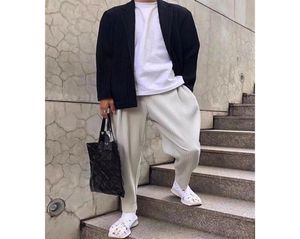 Miyake veckade Men039S Casual Straight Pants Harem Pants Trend Loose Nine Points Running Track Pants Men 2005 2011092118882