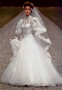 Vintage Elfenbein Tüll eine Linie Brautkleider bodenlange hohe Hals Puffärmel Lange Brautkleider Spitzen Applikationen Klassisches Brautkleid