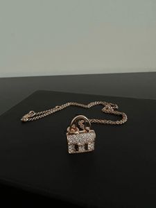 Дизайнерское ожерелье 925 Серебряная сумка стерлингов подвеска Moissanite Labs Diamond Colabice Chain Chain Женщины модные украшения для свадьбы