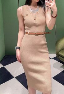 Designer High Quality Triangle Standard Knitted Long Dress Fashion Zipper Round Neck Leather Belt Long Sleeveless Knitted Dress