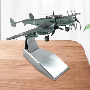 Aeronave Modle Um pequeno modelo de jato de caça para decoração doméstica ou escritório exibe S2452022