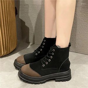 BOTAS 2024 Mulheres White tornozelo pu PU PU SOLUTA LIGO DE COMBAÇÃO BOOTIES DE COMBATIA