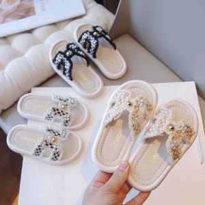 Girls Summer Kids Chic Checkered Princess Sandals with Simple Pearl Sweet Fashion Elegant Slippers for Children Outdoor