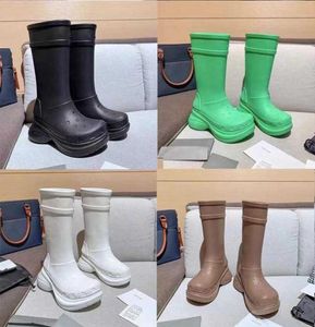 Mężczyźni designerskie buty deszczowe buty deszczowe Focalistyczne buty krzyżowe buty z gumą zimową gumową platformę kostki botki slipon9806893