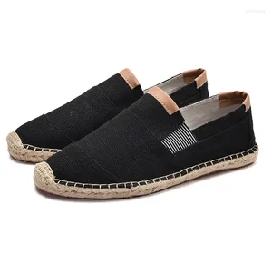 Casual skor est mens manlig andningsbar duk män kinesiska mode mjuk slip på espadrilles för loafers