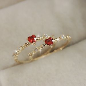 Red Stone Heart Love Ring Designer Jewelry Charm Micro Inlaid Diamond Cubic Zirconia Women Girls Gold Rings Gift