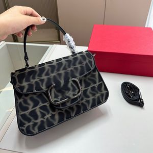 Klasyczne luksusowe design torebki na ramiona torebka dla kobiet łańcuch portfela moda kobieta brązowa skórzana ręczna designerska torby na kurz wielokolorowe