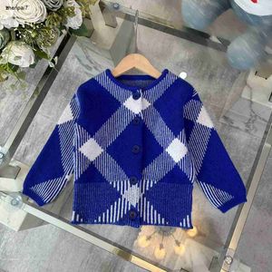 Top Kids Cardigan Gradient Blue Stripe Stripe Maglion taglia da maglione 100-160 Pullover a maniche lunghe a maglietta