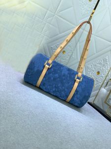2024Classic Högsta kvalitet Designer Tote Bag Satchel Tote Bag Tote Bag Lady's Favorite Shopping Bag Makeup Diagonal Cross6830