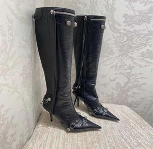 Cagole Lambskin Leather Kneehigh Boots Stud Buckle Empelled Side Zip Shoes Point Toe Stiletto Heel Tall Boot Luxury Designer8370967