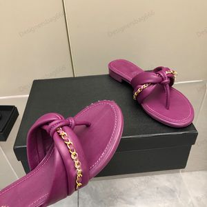 مصمم Lambskin سلسلة حزام Flip-Flops نساء كعب الكعب مكتنزة الكلاسيكية شقة منخفض