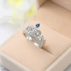 Cluster Rings Exquisite Noble Princess Crown Shaped Ring Sliver Plated CZ Crystal For Women Fashion Romantic Wedding Party Jewelry Gift
