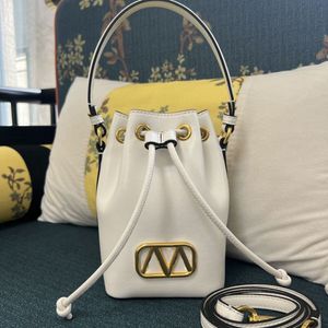 Mini Vlogo Signature Bucket Bag In Nappa Leather Women Luxury Fashion Classic Handbag Shoulder Bags Crossbody Bag Antique Brass Finish Hardware High Quality 3W2P0Z