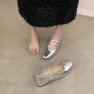 Dress Shoes Women Luxury Bowtie Mary Janes Women Square Toe Shiny Leather Flats Ballets Femmes Silver Dance Party Ball Bridal Wedding Shoes H240521