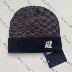 Designerhatt för mannen Louiseviution Beanie Mens and Womens LVSE Beanie Thermal Stick Letter Hat Luxury Get Ready Cap 439