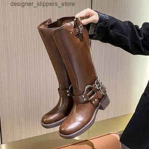 Stövlar MER Fashion Luxury Designer Western Mid Calf Boots Womens Retro Platform Combat Boots Zip Chuny Heel Buckle Retro 40 Q240521