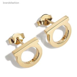 Luxury Brand C U D Letters Designer Brincos de garanhão amor retrô vintage bling diamante cristal em aço inoxidável anéis de ouvido jóias para mulheres para mulheres