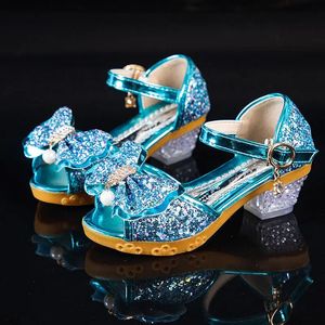 Flickor sandaler sommar barn prinsessa skor små flickor högklackade bow-knot kristall sandaler party klänning bröllop 240520
