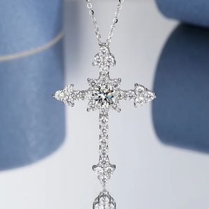 AeTeey Real Diamond Cross Anhänger Halskette 1CT D Farbe S925 Sterling Silber Fine Schmuck für Frauen PE021 240515