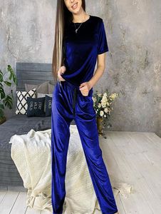 クルーネック女性ウィンターパジャマシンプルなファッションベルベットレディーススリープウェアパーソナリティ半袖ホーム衣料品5237702
