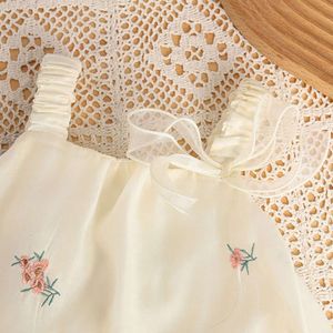 Sommermädchen -Sommer süße Kleidung süßes Blumenblumen -Kleinkind Bodysuit mit Hut Neugeborene Prinzessin Kleid Kind ein Stück