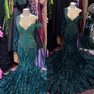 Sparkly Green Sequined Mermaid Prom Dresses Crystals Pärlade lyxiga aftonklänningar En axel långärmad sexig tävlingsfödelsedagsfest klänning för kvinnor