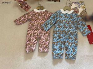 トップデザイナーの子供ジャンプスーツホワイトラペル生まれベビー服のサイズ59-100動物パターンフルプリント幼児ボディスーツ12月5日