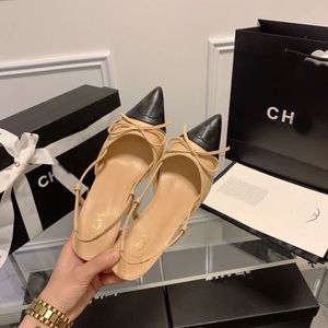 2024 Designer Small C Style Women's Mid-klackar Elegant Summer Triangle Sandals Women's Backless Heels Luxury Shoes Women's Heels Party Wedding