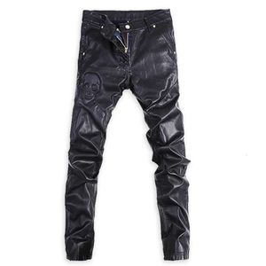 Men S Black Skull Print Leather Pants Slim Korean Winter Motorcykel Vindtätbyxor E