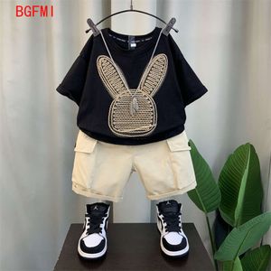 Korean Children's Top and Bottom Summer Kids Boys Baby Outdoor Clothes T-shirt + Shorts Two Pieces Set 1-11Y L2405 L2405